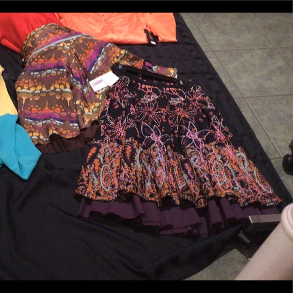 💕💕Host Pick💕💕NWT Flared multi coloured skirt - Picture 5 of 5